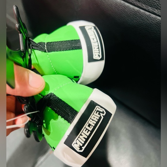 Minecraft Little & Big Kids Slip-On Sneakers size 3 nwt - Picture 6 of 8